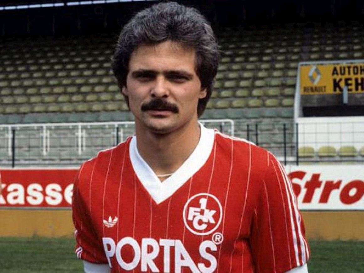 历史上的今天：东德国脚埃根多夫发生“意外”车祸