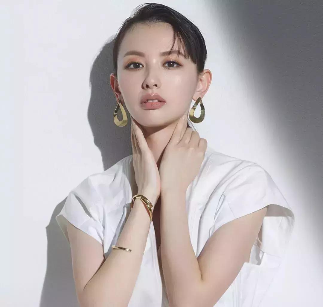 换季要换化妆品吗,秋冬的底妆最全技巧来啦