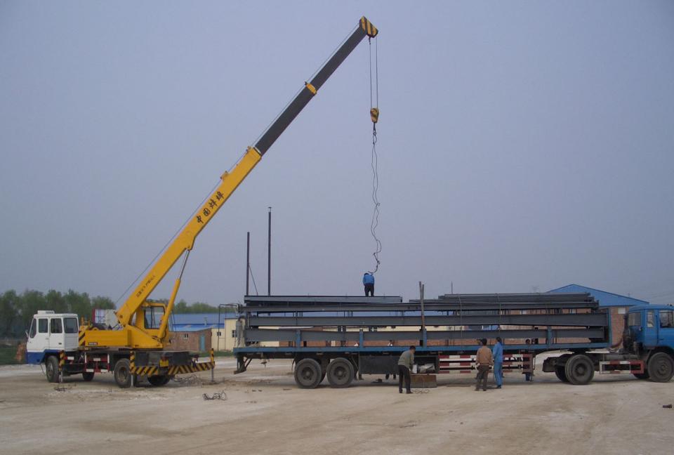 钢结构厂房天沟施工,钢结构厂房施工过程动画视频