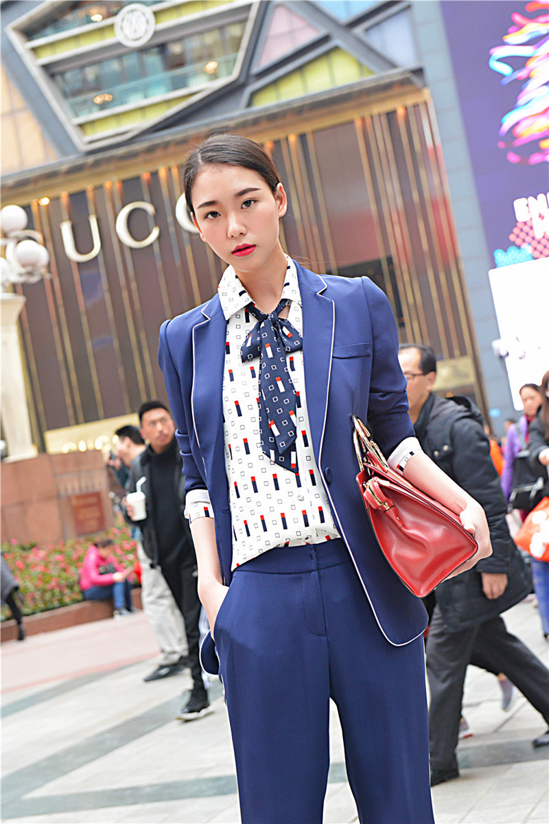 重庆解放碑街拍摄影馆,解放碑每天美女街拍时间