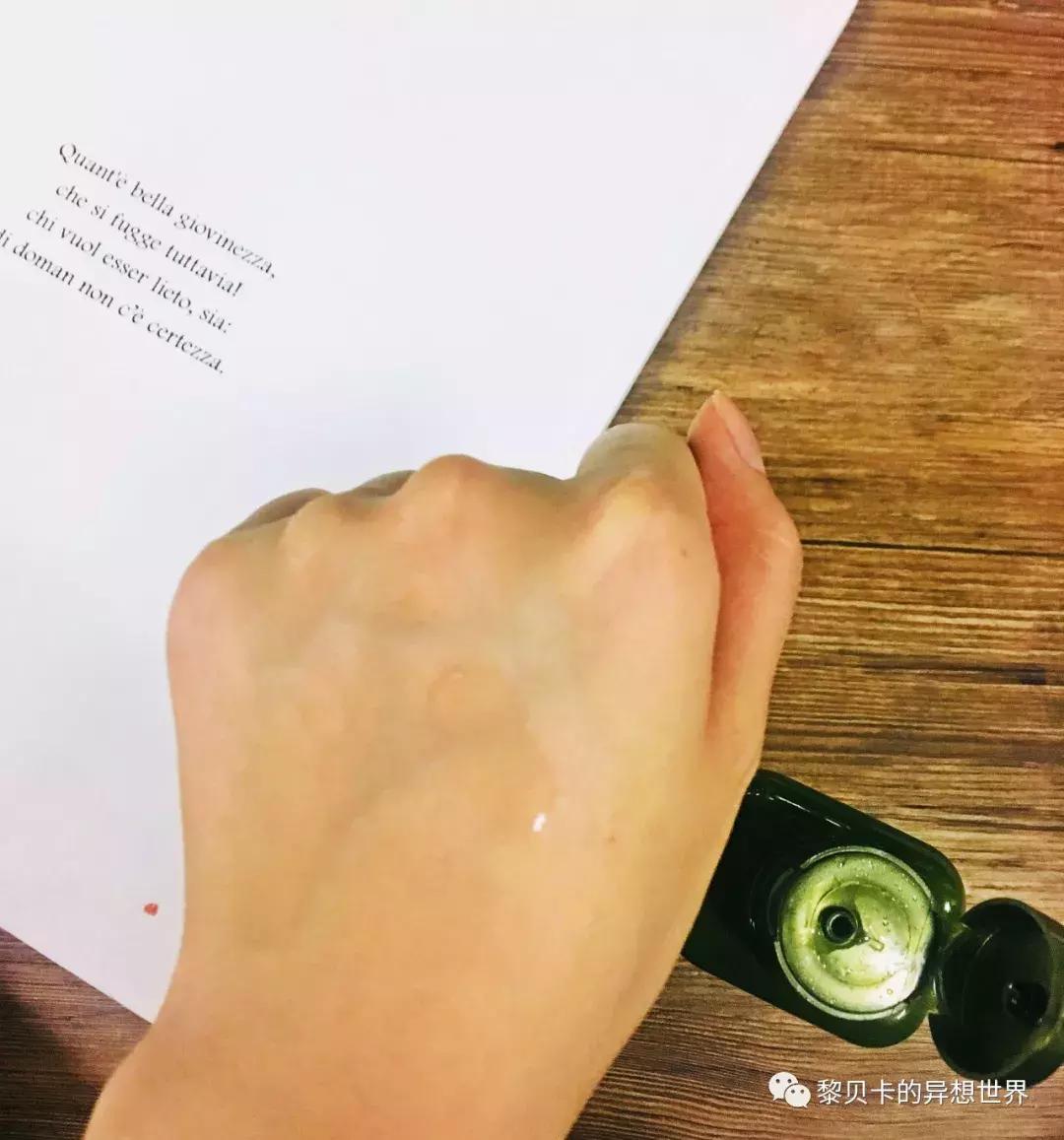 油痘皮肤毛孔粗大适合什么护肤品,毛孔粗出油长痘用什么大牌护肤品