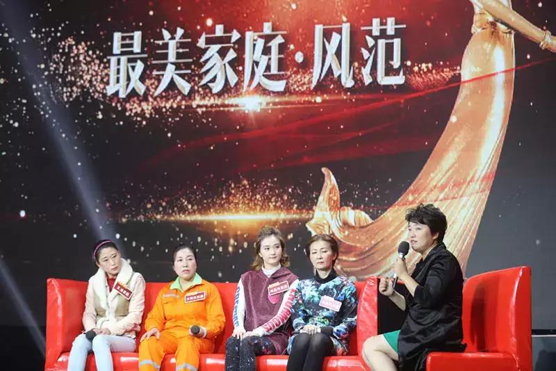 婀栧崡鏄ュぉ璧翠竴鍦鸿姳娴风殑绾︿細,涓囩墿澶嶈嫃缇庝附鑺辨湹