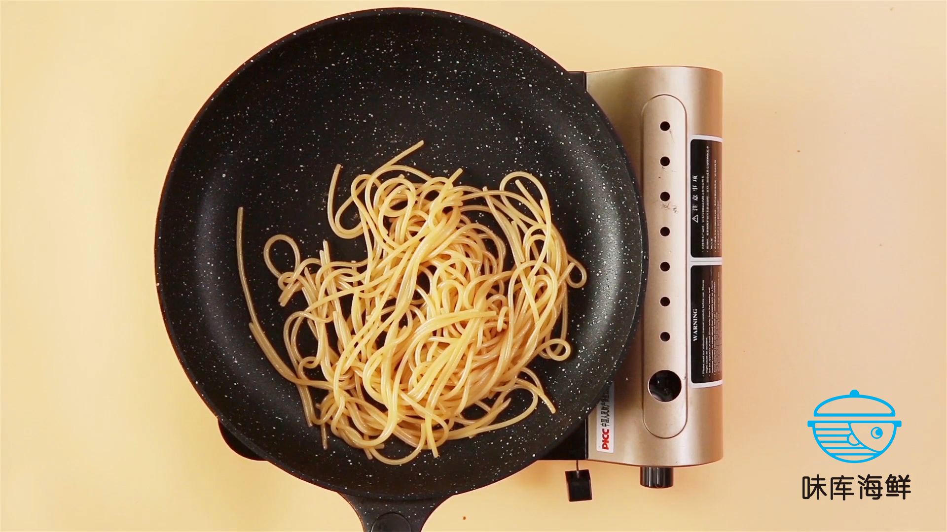 意式奶油蒜香虾意面,奶油柠檬汁虾意面