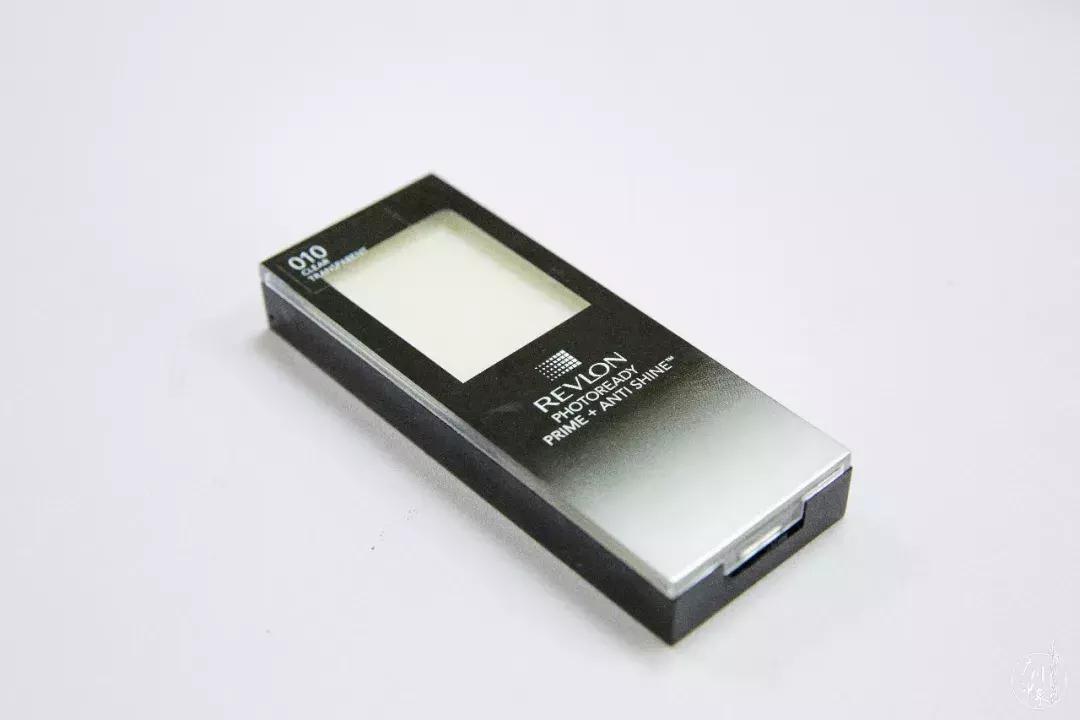 我们让4个直男猜化妆品，女生们哭晕在厕所！哈哈哈哈...