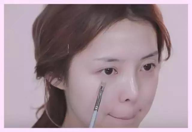 手把手教你清洗化妆刷,手把手教你刷睫毛化妆上热门