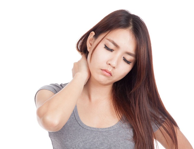 颈椎病压迫了神经严重吗该怎么办,颈椎病压迫神经根和硬膜囊严重吗