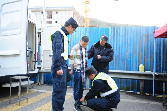 做一名缉毒警察,缉毒警察上班的第一天