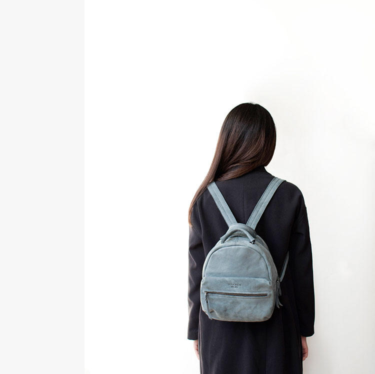 慵懒风双肩包垂坠感,慵懒风双肩包垂感