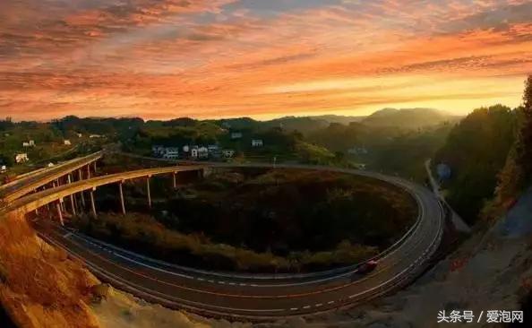 重庆到贵州2天高铁旅游攻略,高铁重庆到贵阳旅游2-3天推荐地方