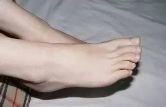 伊能静产后发福,伊能静产女后浮肿