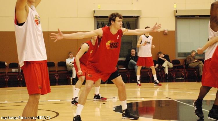 周琦太瘦进了NBA也白费？你这样想真是太年轻！