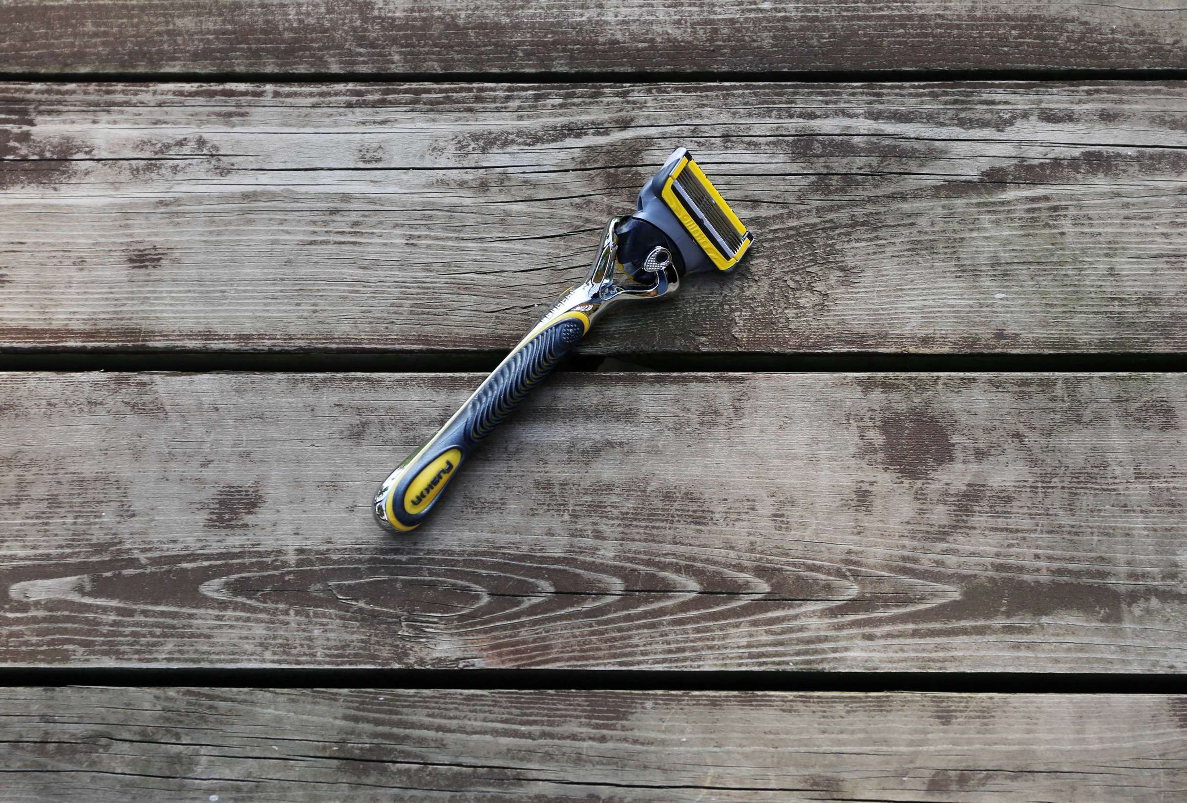 吉列致护和锋隐的区别,吉列锋隐致顺刀头可以通用么