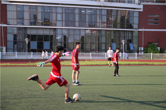 省锡中2021-2022年颁奖典礼,锡盟足球联赛总决赛