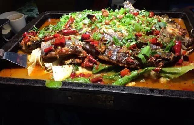 一家值得你来品尝的烤鱼店,周末必去烤鱼店推荐