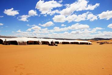 野马汽车，中美行者自驾中卫
