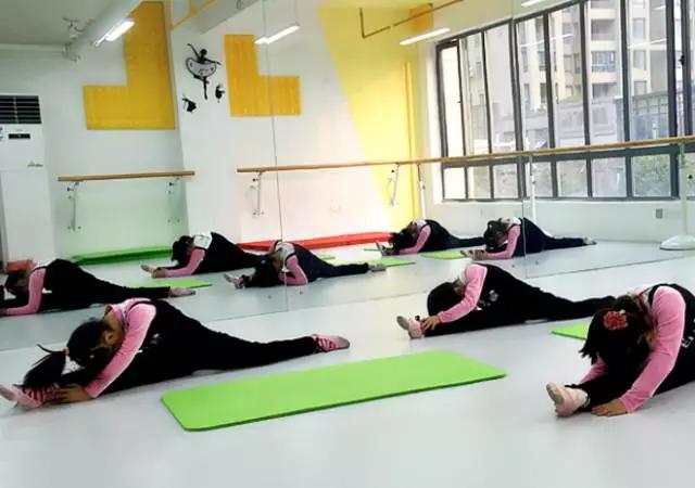 武汉舞蹈高考培训机构,武汉正规培训机构学校有哪些