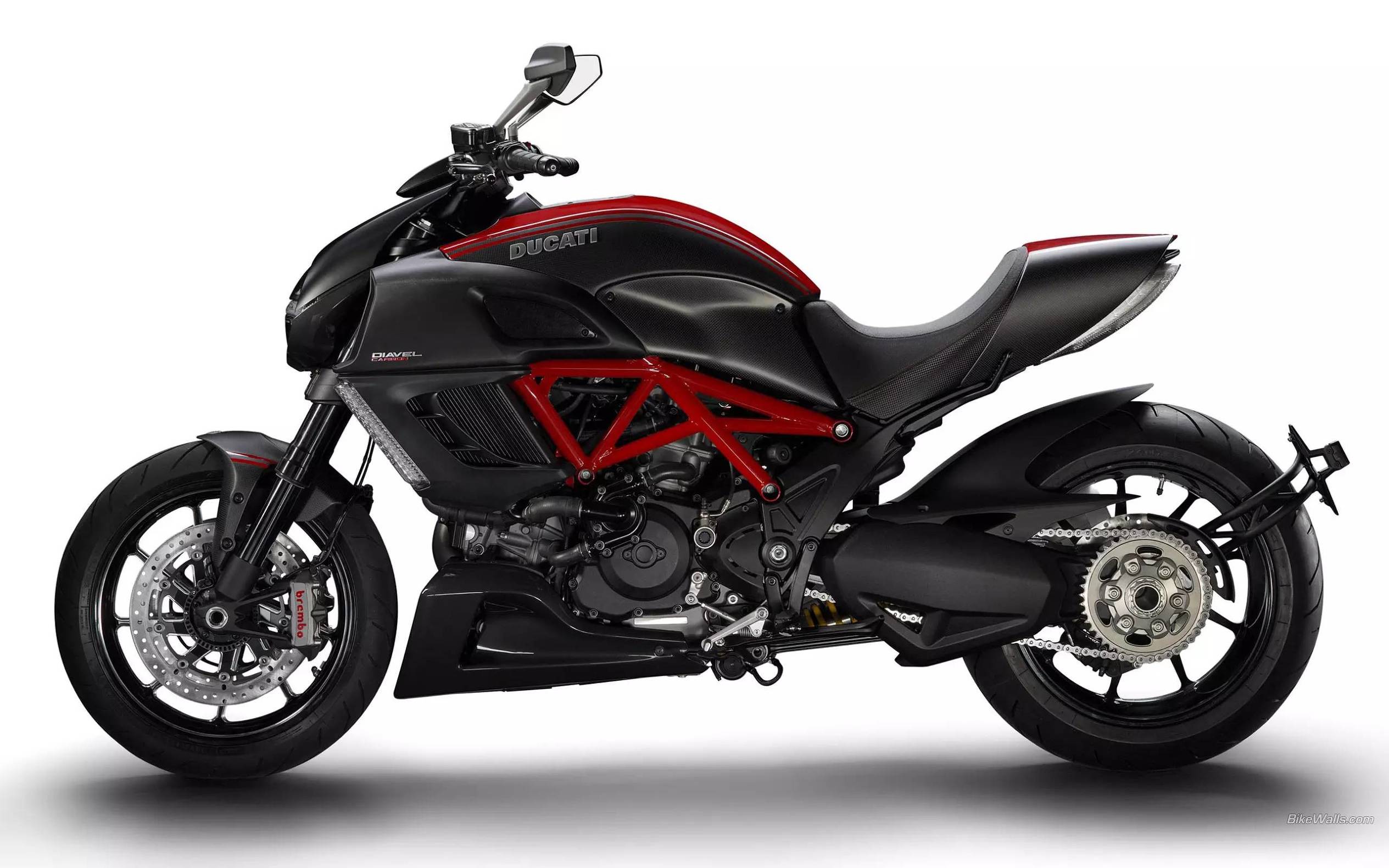 2021宝马s1000rrm版和杜卡迪大魔鬼,杜卡迪streetfighterv4和大魔鬼