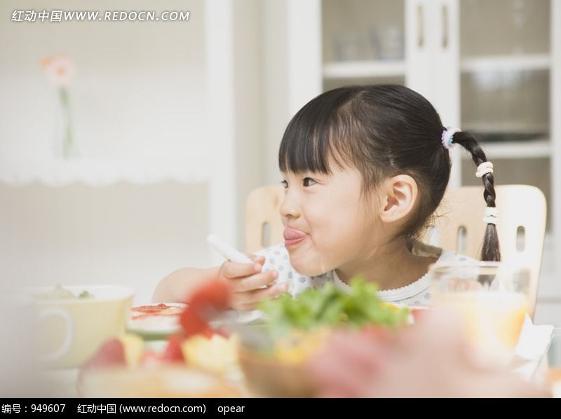 孕期唇纹怎么去除,唇纹可以手术去除吗