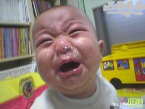 孩子妈妈一脸痘怎么避免孩子长痘,一岁半宝宝长青春痘