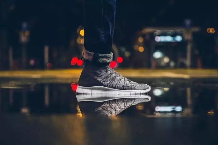 赵云单挑吕布出什么装备,吕布和赵云对抗路