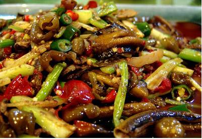 怪眉日眼！重庆街头让人笑得肚儿痛的奇葩店名