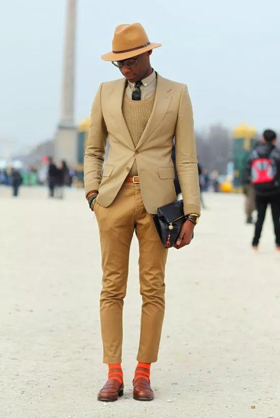 男人爱机车，但女人爱的是你穿的那件皮夹克