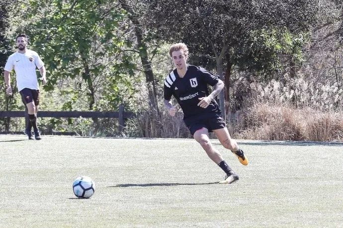 比伯最新穿搭纽约,贾斯汀比伯justinbieber出街