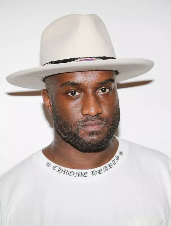 我们穿什么衣服可以风格多变,我们穿什么衣服最好看