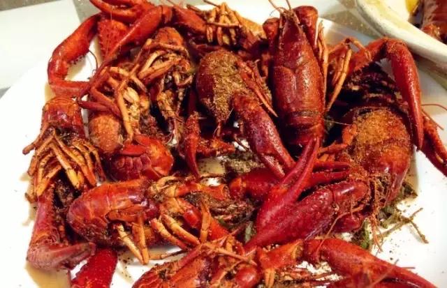 第一批吃小龙虾视频,第一个吃小龙虾的人