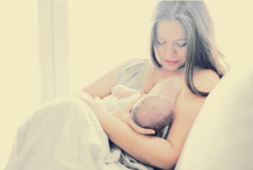 吃不到母乳有什么影响,宝宝吃不到后奶会长体重吗