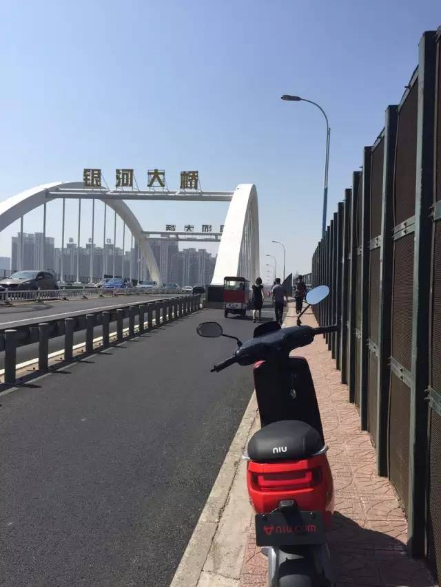 小牛电动车m1四种版本区别,小牛电动车m1都市版和动力版区别