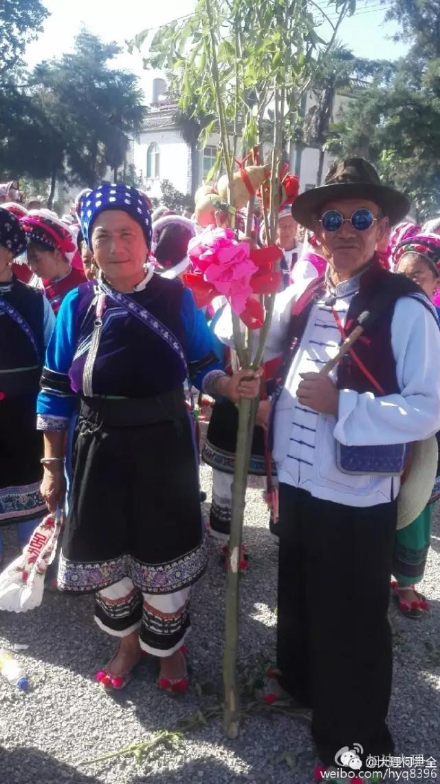 大理游人人山人海,大理万人齐舞