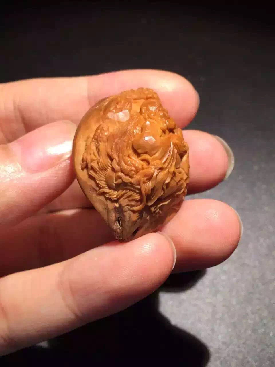 3花和四花橄榄核哪个更值得玩,如何看橄榄核几花