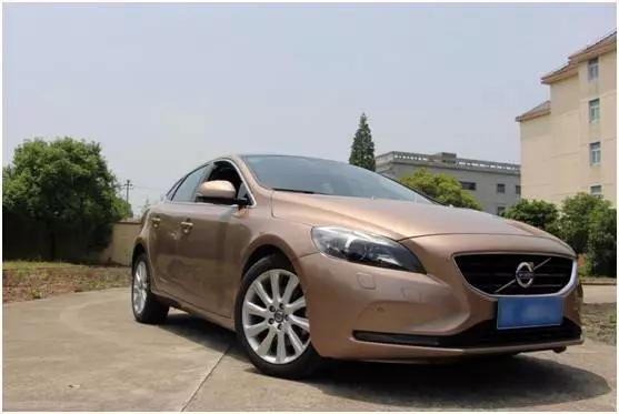 沃尔沃v40两厢值得购买吗,沃尔沃v40二手车如何选择