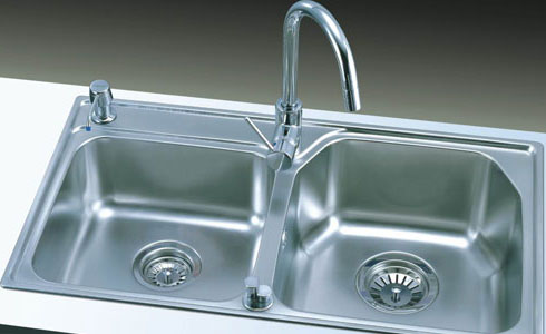 家里水管堵塞水流小怎么解决,家里下水管道堵塞怎么办