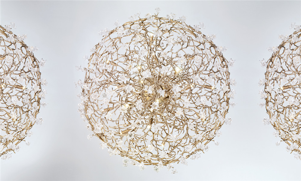 有一盏灯能照亮前方,有一盏灯照亮心扉