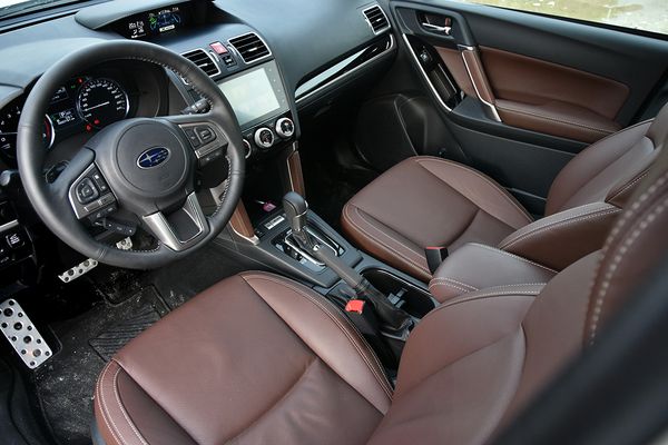 自成一派原创视频,2016款2.0斯巴鲁森林人评测