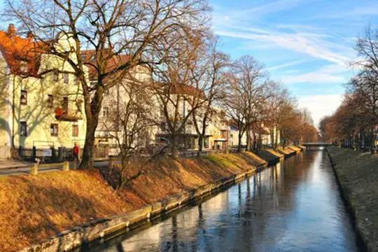 德国足球型男们的家乡?那可是一本冷门旅游地至尊宝典!