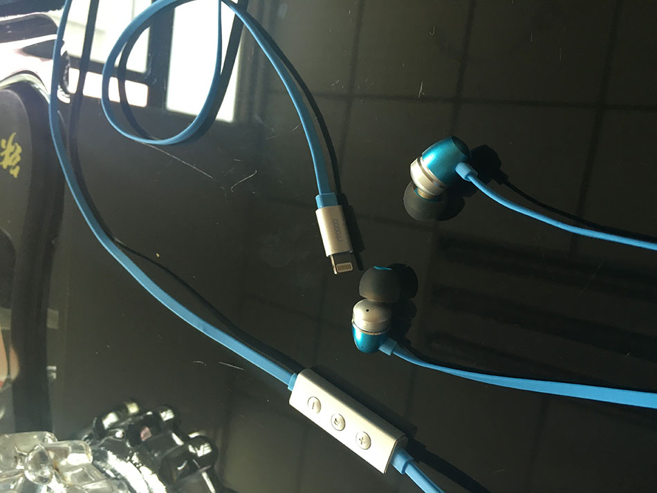 lightning耳机有什么品牌,lightning耳机接口坏了