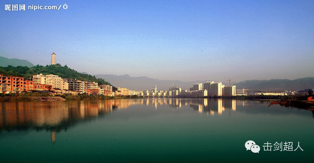 盘点足球场上裁判挨打,盘点裁判球被伤到的次数