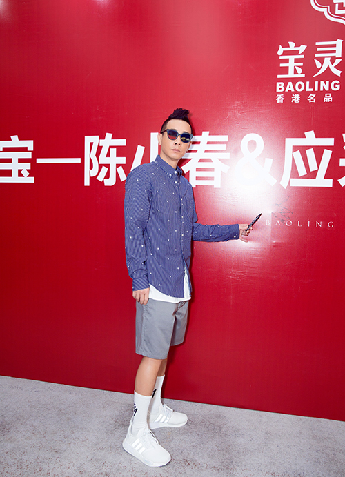 陈小春应采儿idol代言项链,陈小春和应采儿结婚