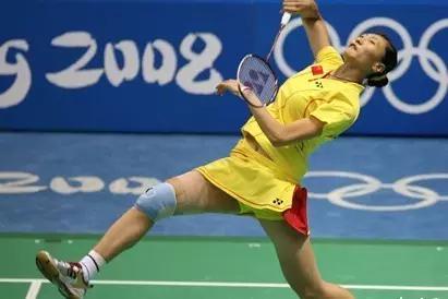 打好羽毛球的技巧和方法,打好羽毛球技巧