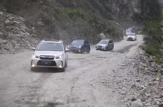 自成一派原创视频,2016款2.0斯巴鲁森林人评测