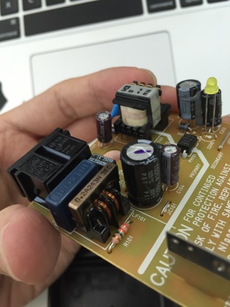 sonycs2a镍氢充电器,拆解sony充电器