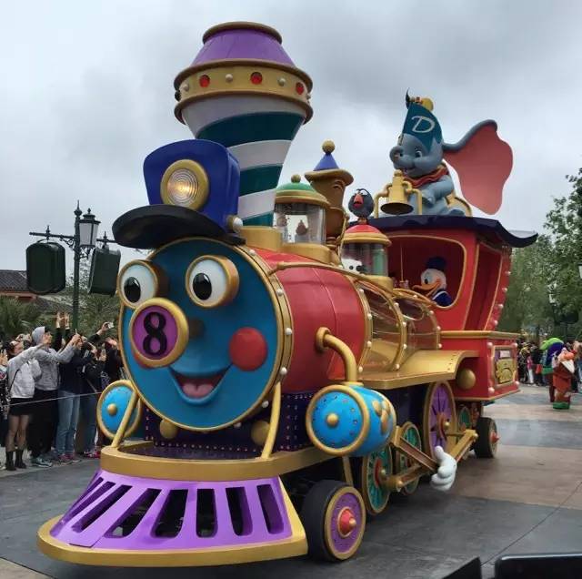 上海迪士尼乐园全攻略,上海迪士尼乐园一天游玩全攻略