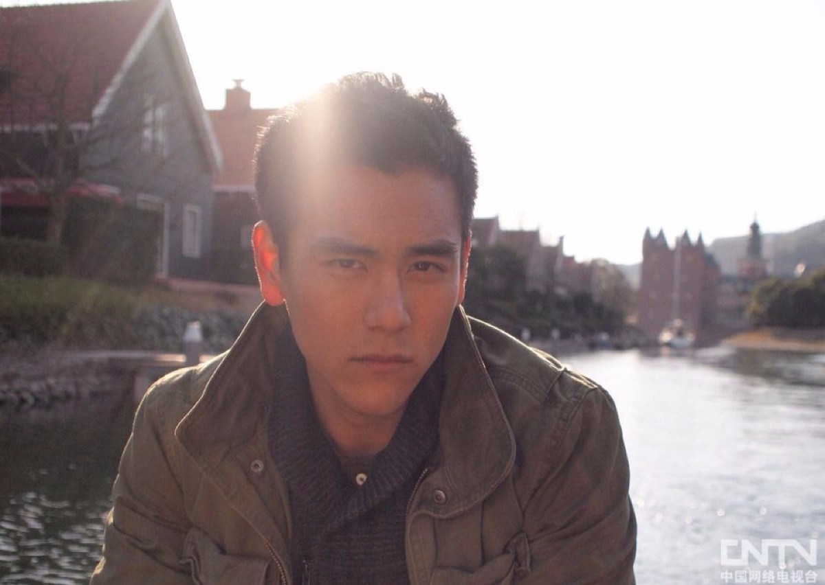 男生低调色系,男生一般适合什么色系