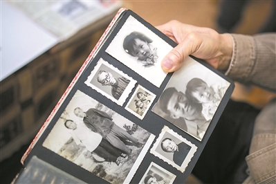 女儿为救她的学生而走