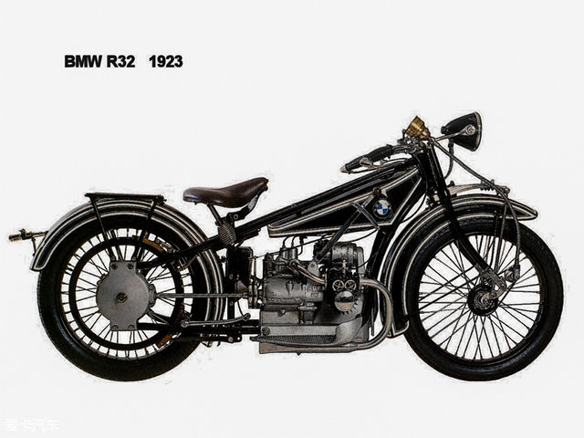 赤搏聊骚宝马故事之越来越年轻的Logo