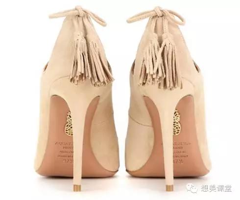 怎么穿高跟鞋显腿细长视频,超长版高跟鞋怎么穿才好看