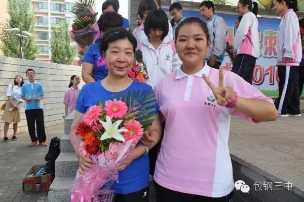 毕业不哭六年级,毕业不哭配乐朗诵